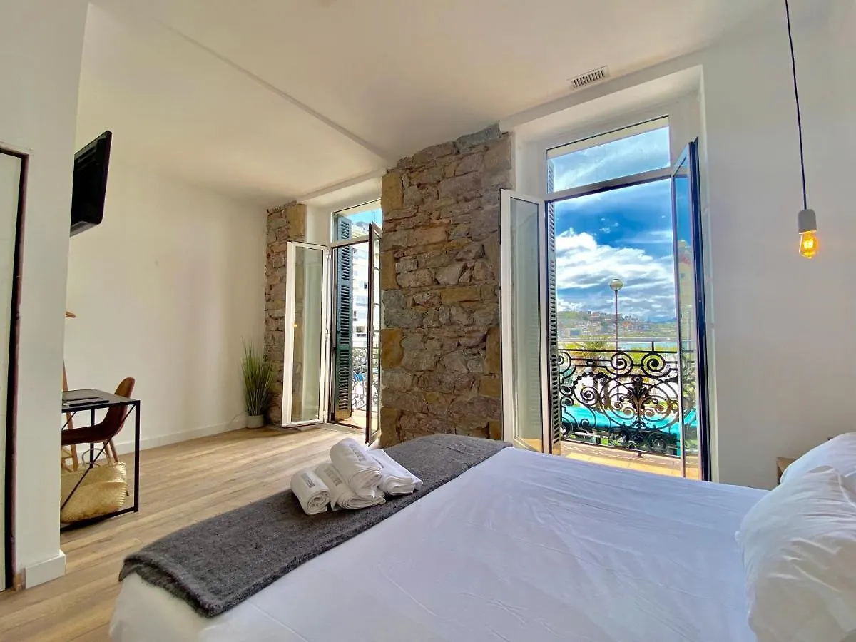 Mirandoalaconcha Rooms San Sebastián 2*,  Espanha